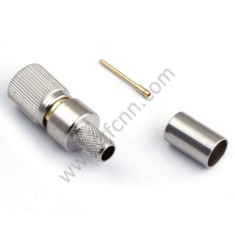 1.6 / 5.6 Crimado masculino para el conector BT3002 RF